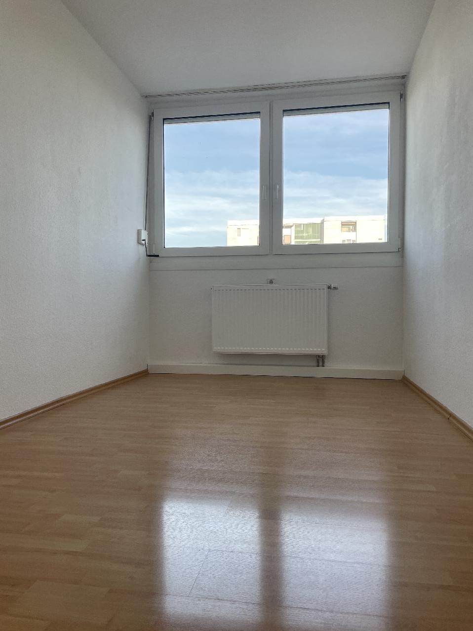 Zimmer 2 unmöbliert